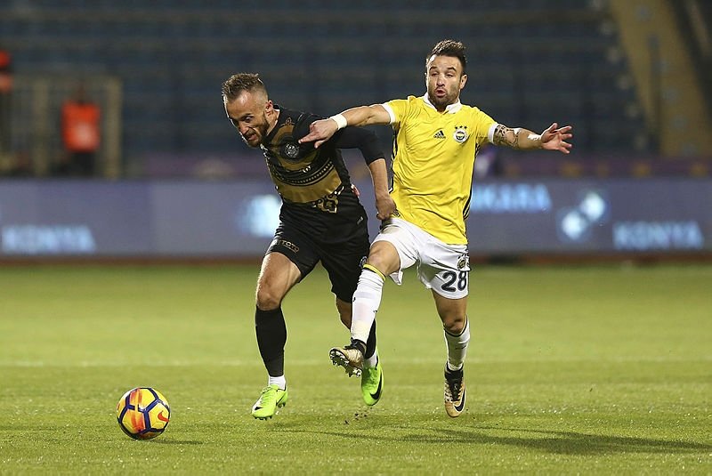 Fenerbahçe’de tarihi değişim! Yeni kaptan...