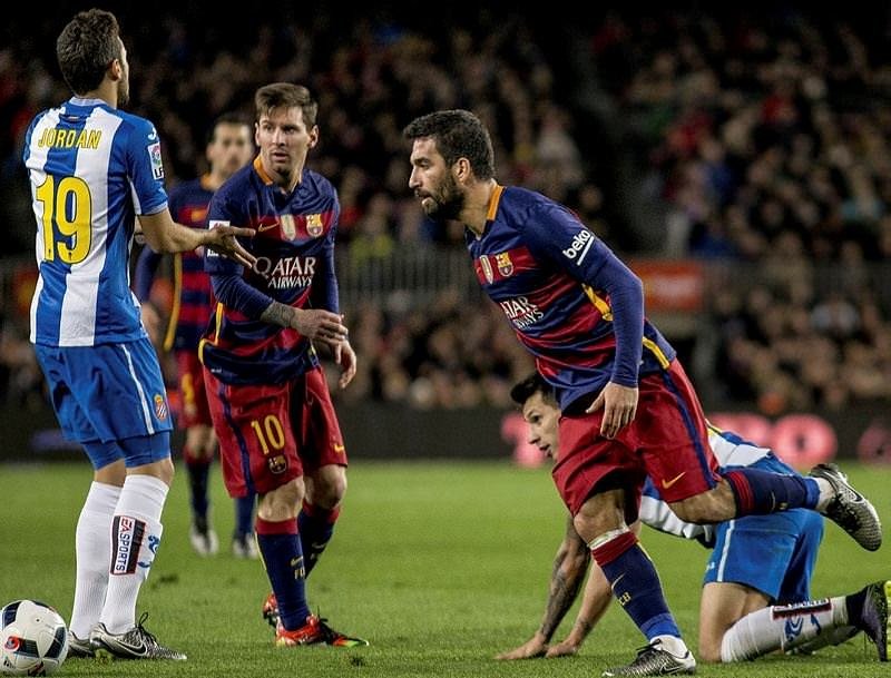 Arda Turan’ın Barcelona’daki ilk maçında olay