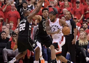 Warriors'ın finaldeki rakibi Raptors