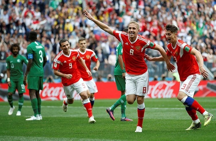 Futbol kuralları baştan aşağı değişiyor! Artık onlar da kart görecek
