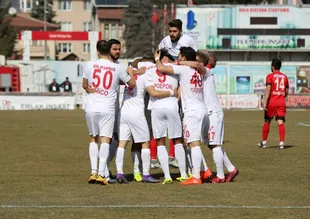Boluspor tek attı üç aldı
