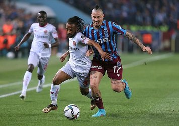 Antalyaspor penaltı kazandı!