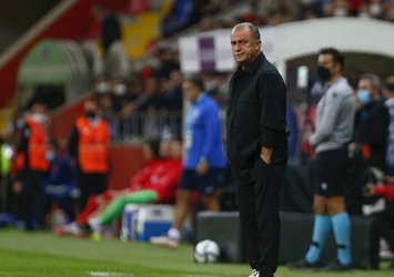 Cimbom kritik virajda! Finalde derbi var