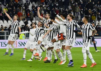 Juventus Genoa'yı sahasında geçti!