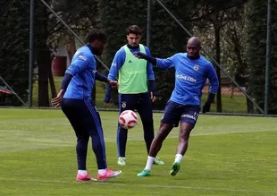 Fenerbahçe, Başakşehir maçına hazır