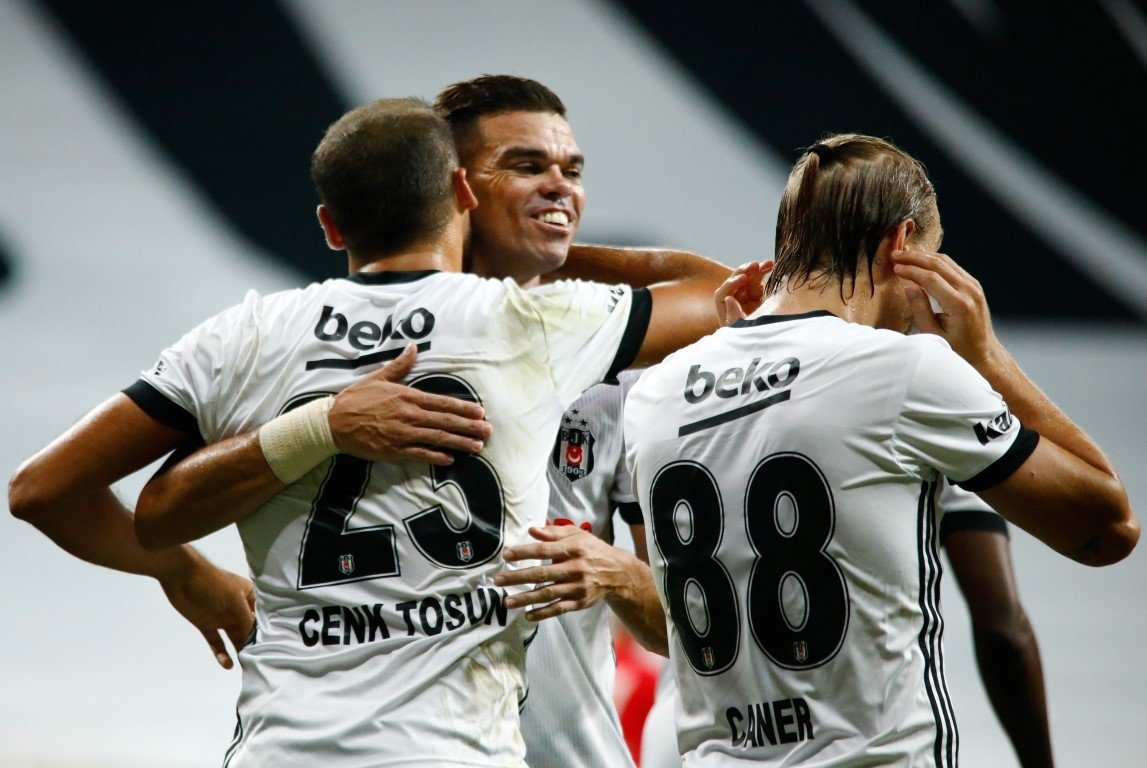 Beşiktaş - Antalyaspor maçından kareler