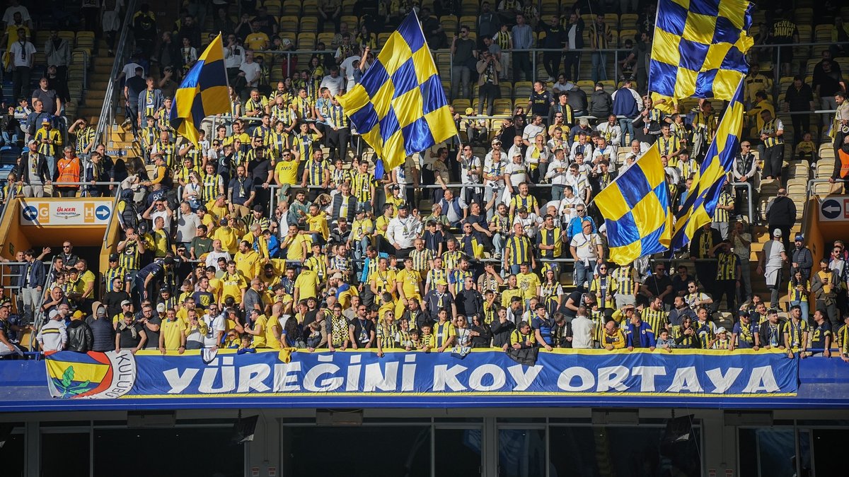 Fenerbahçe'nin yeni stadyum sponsoru açıklandı! Fenerbahçe'nin yeni stadyum sponsoru açıklandı!