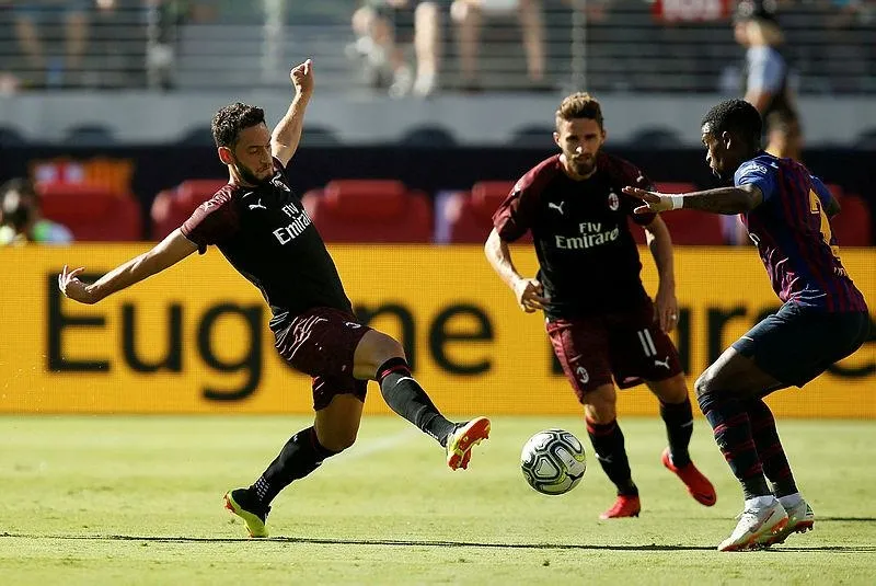 Real Madrid, Juventus'u 3-1, Milan ise Barcelona'yı 1-0 mağlup etti. - 1