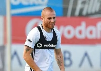 Gökhan Töre'ye 11 yolu göründü