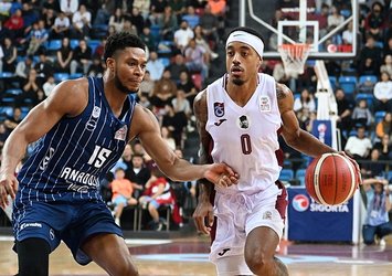 Anadolu Efes deplasmanda galip