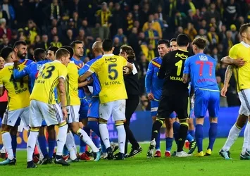 Fenerbahçe-Göztepe maçında gerginlik!