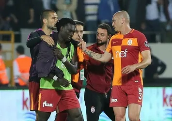 Taraftarlardan Gomis için özel hazırlık!