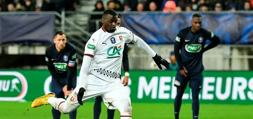 Fenerbahçe'den forvet atağı! M'Baye Niang...