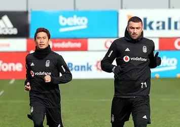 Beşiktaş'ta imza şov