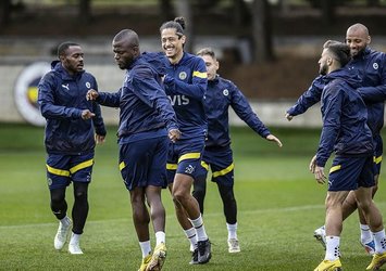 Fenerbahçe'nin AEK Larnaca maçı kamp kadrosu açıklandı!