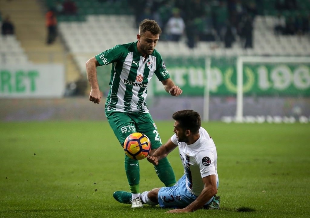 Bursaspor-Trabzonspor karşılaşmasından kareler