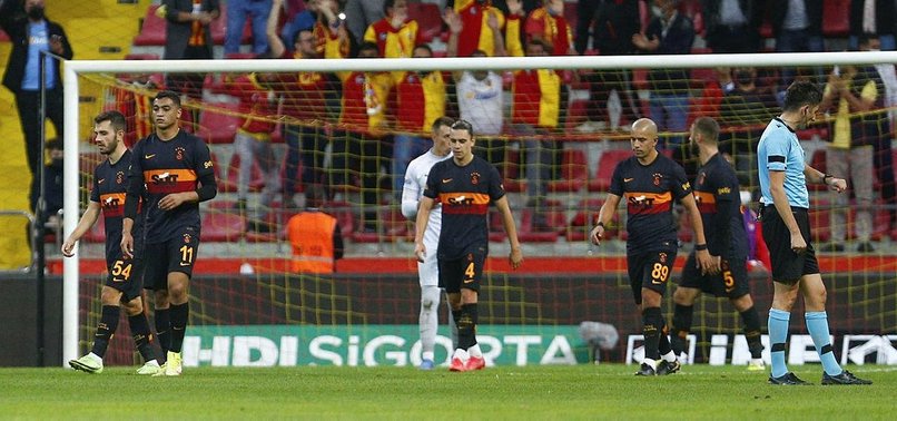 Kayserispor 3-0 Galatasaray (MAÇ SONUCU-ÖZET) | Cimbom'a Kayseri'de ağır darbe!