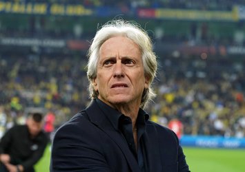 Kanarya'ya Sambacı stoper! Listede o isim var