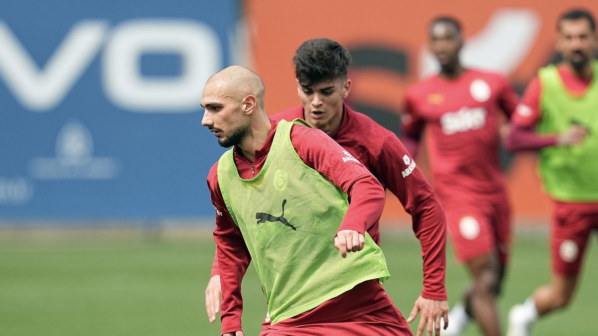 Galatasaray, Fenerbahçe derbisinin hazırlıklarına başladı! Galatasaray, Fenerbahçe derbisinin hazırlıklarına başladı!