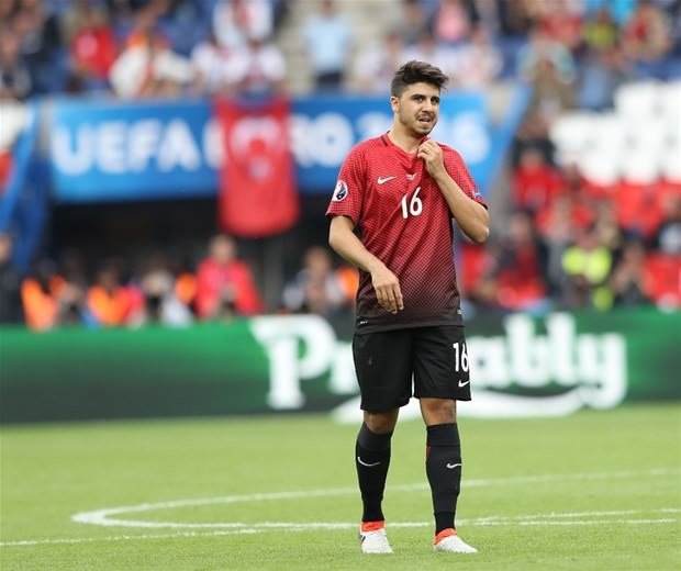 İtalya yenildi sosyal medya karıştı!
