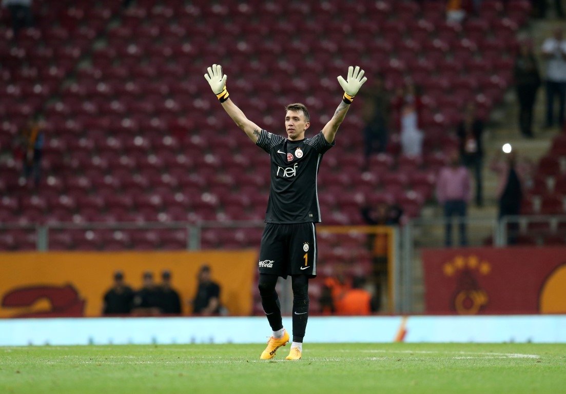 Galatasaray’da flaş Muslera kararı
