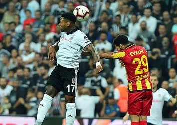 Lens bekleneni veremedi