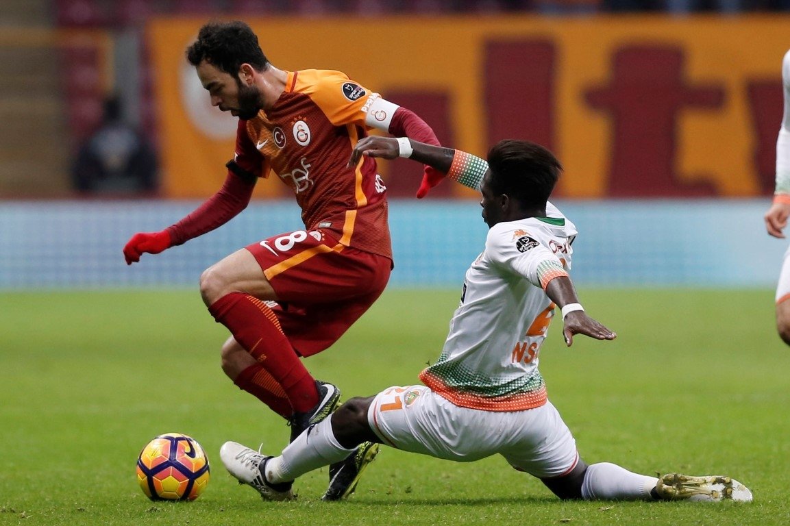 Xavi olacaktı yalan oldu!