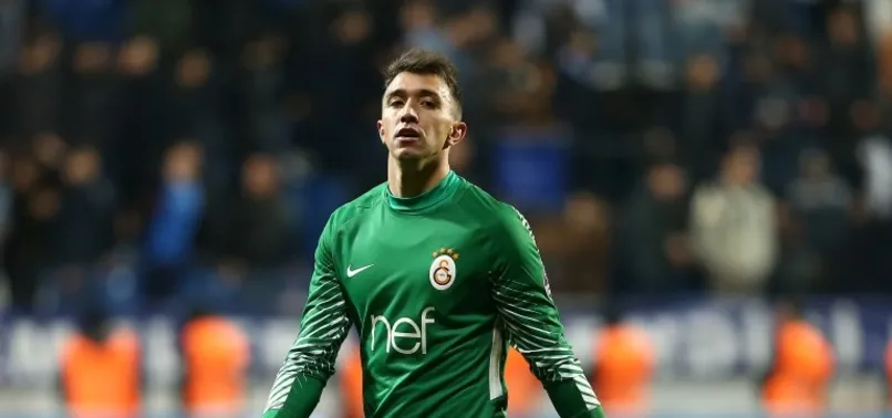 Muslera maziyi aratıyor