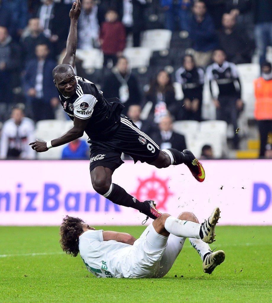 Aboubakar’a tepkiler dinmiyor