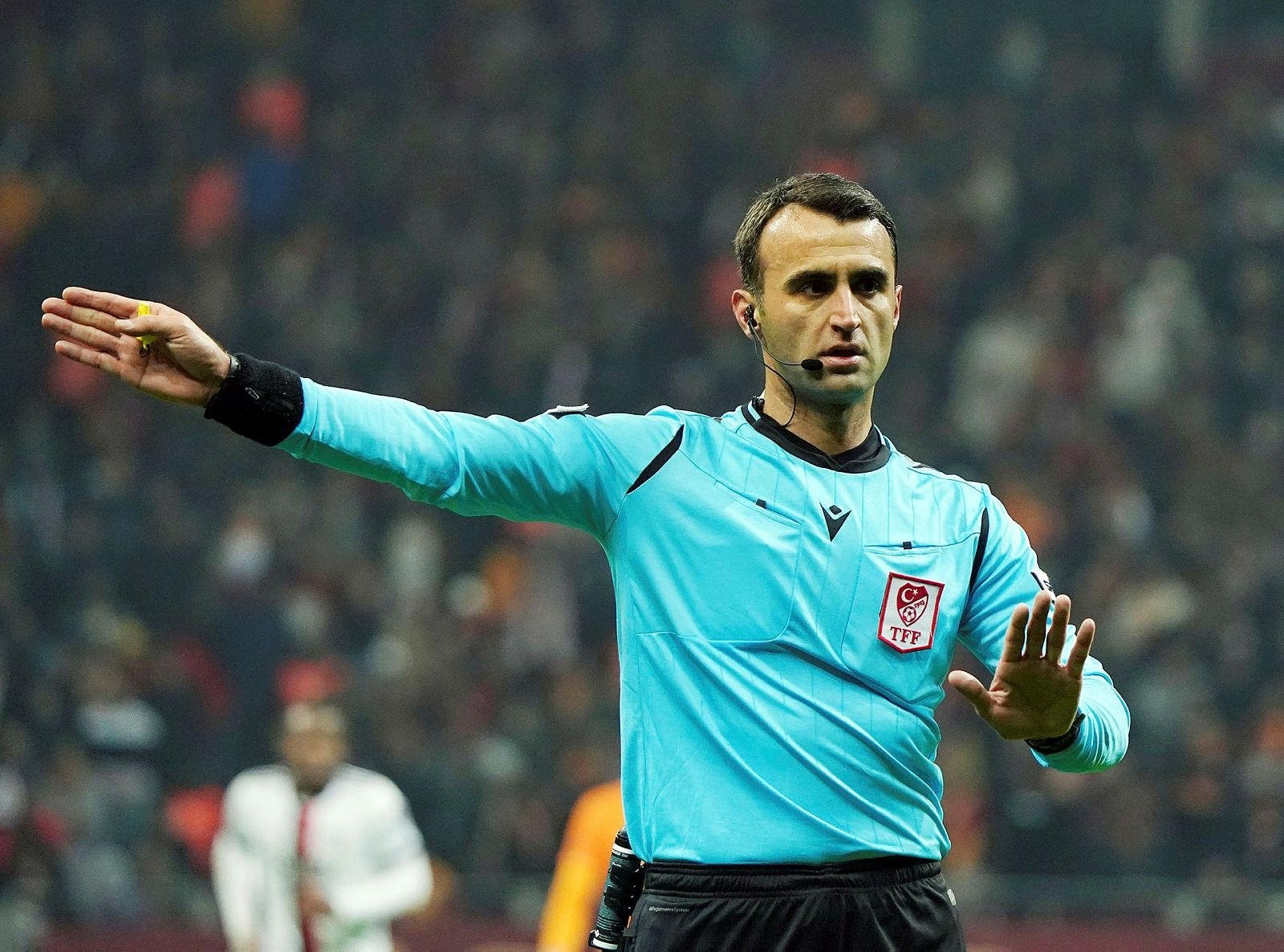 ATİLLA KARAOĞLAN KİMDİR? Fenerbahçe - Galatasaray derbisinin hakemi Atilla Karaoğlan kaç yaşında ve nereli? Atilla Karaoğlan'ın asıl mesleği ne? - Aspor