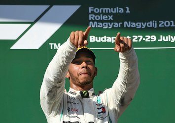 Macaristan'da kazanan Hamilton