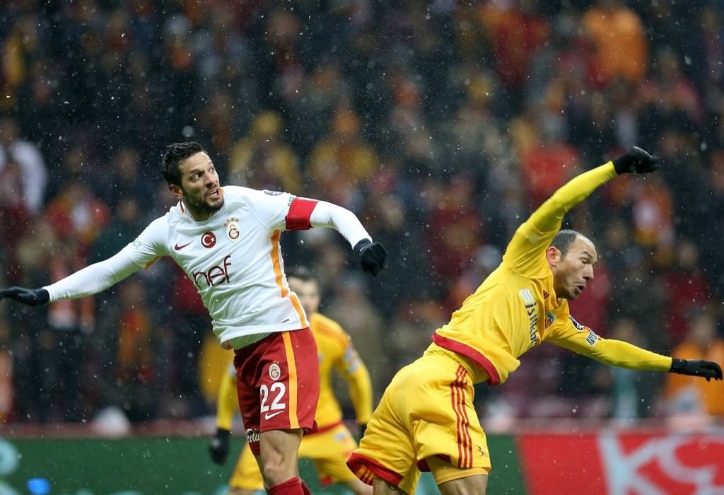 Erman Toroğlu Riekerink’i topa tuttu