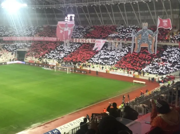 Sivasspor'dan Galatasaray'a Rocky göndermesi - 2