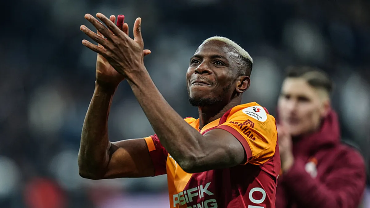 Osimhen'e bir talip daha! Transferi bitirecek isim...
