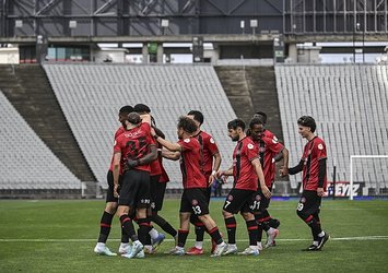 Karagümrük play-off finalinde!