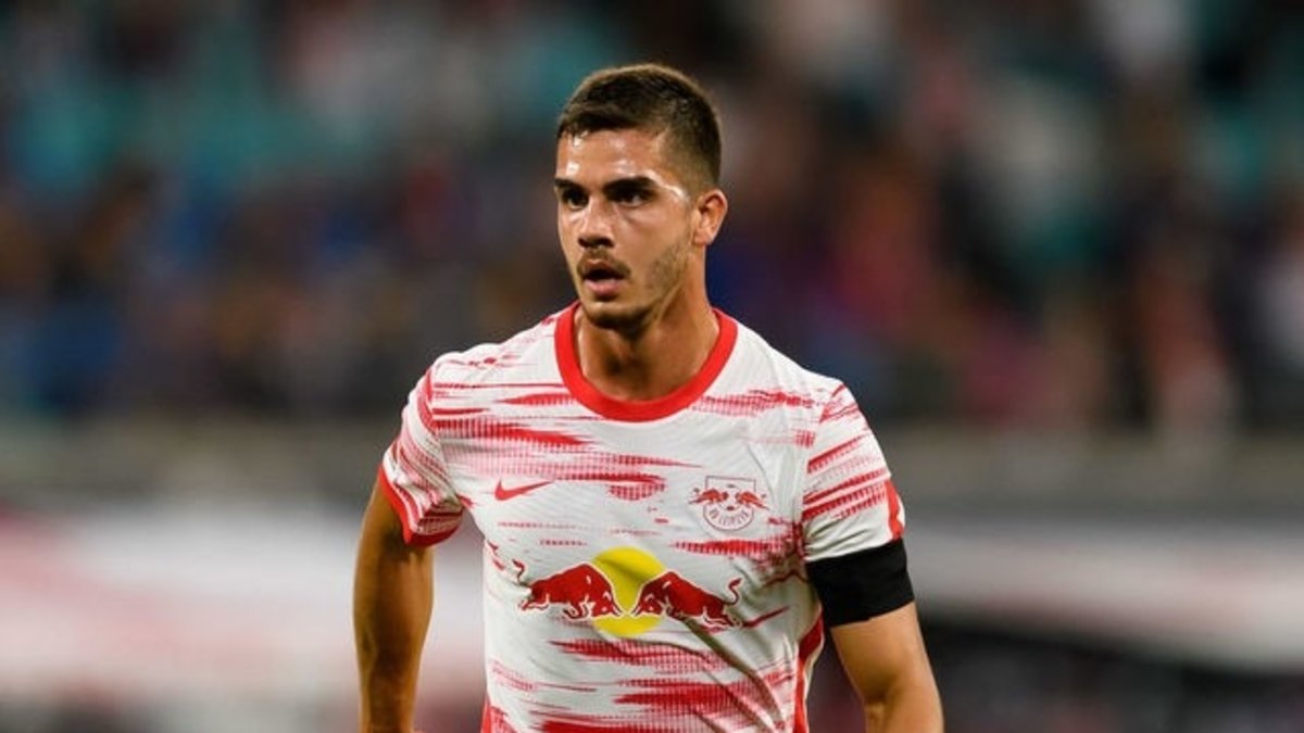 TRANSFER HABERİ - Beşiktaş'tan André Silva hamlesi! Resmi teklif yapıldı TRANSFER HABERİ - Beşiktaş'tan André Silva hamlesi! Resmi teklif yapıldı