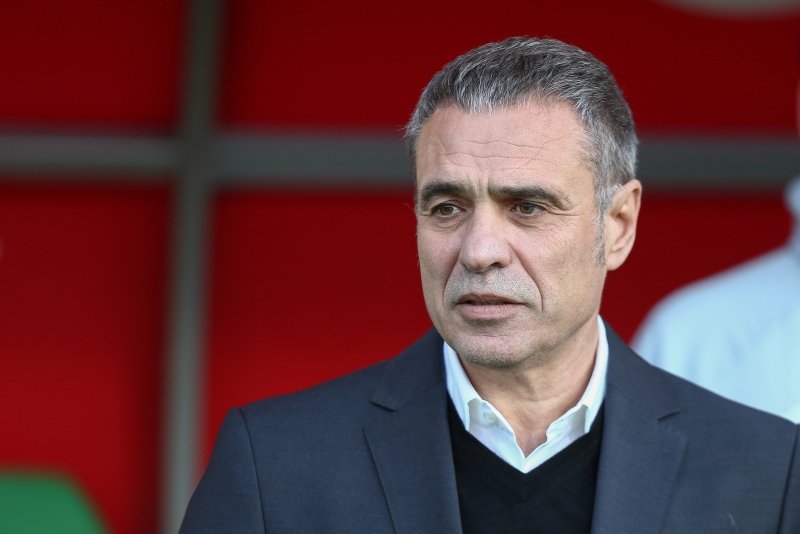 Ahmet Çakar’dan Ersun Yanal’a şok sözler!