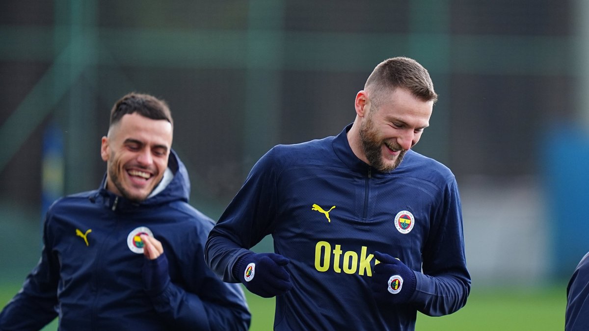 TRANSFER HABERİ: Fenerbahçe'den flaş Skriniar kararı! Takımda kalacak mı? TRANSFER HABERİ: Fenerbahçe'den flaş Skriniar kararı! Takımda kalacak mı?