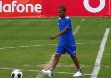 Drogba’nın oğlu imzayı attı