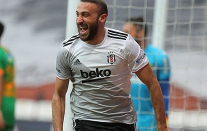 Beşiktaşlı Cenk Tosun Fenerbahçe’nin golcülerini solladı