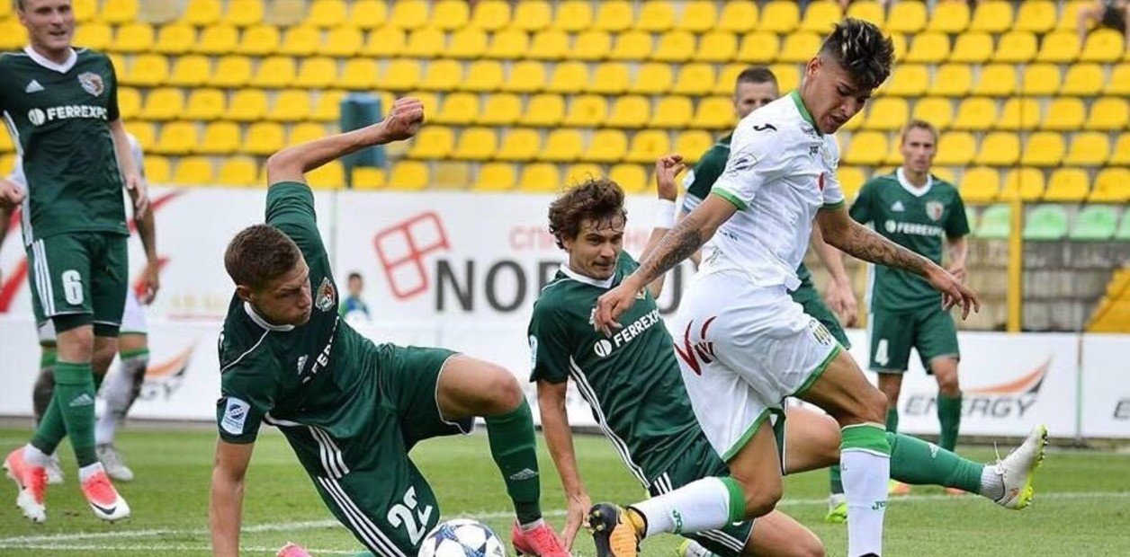 10 numaraya sürpriz isim!