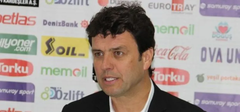 Akhisar Belediyespor'da Cihat Arslan'la yollar ayrıldı