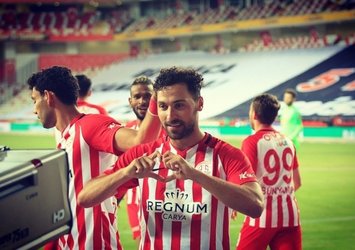 Antalyaspor'dan Sinan Gümüş için Ezel videosu