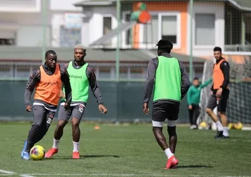 Alanyaspor’dan corona virüsü kararı