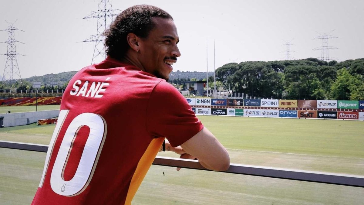 Leroy Sane'den ilk üçlü! Leroy Sane'den ilk üçlü!