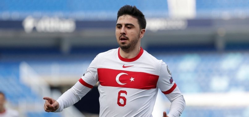 Son dakika Fenerbahçe haberleri: Ozan Tufan Spartak Moskova'ya mı transfer oluyor? Resmi açıklama geldi
