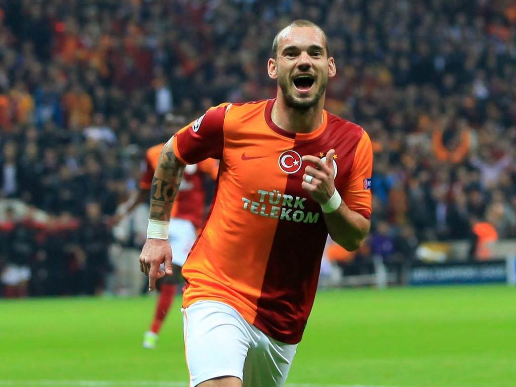 Galatasaray taraftarı Wesley Sneijder için ayaklandı!