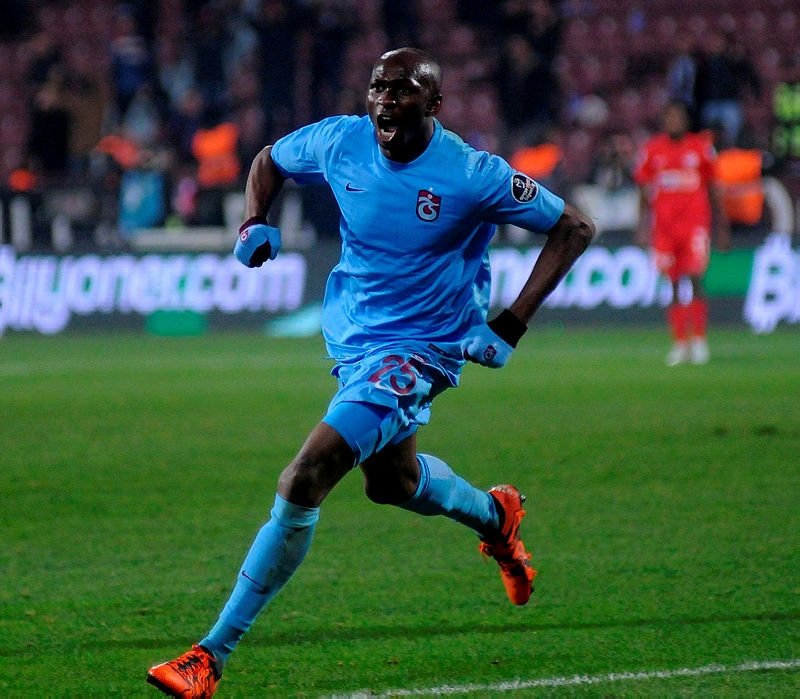 Galatasaray’da Mbia sürprizi