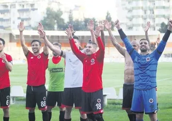 Gençler zirveye uydu