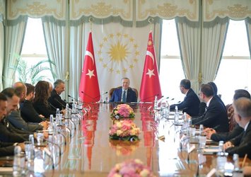 Başkan Erdoğan Beşiktaş Başkanı Çebi'yi kabul etti!